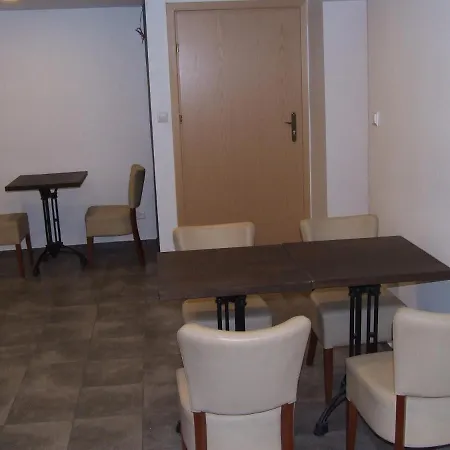 农家乐 Fabryka Odpoczynku