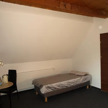 Fabryka Odpoczynku 农家乐 *